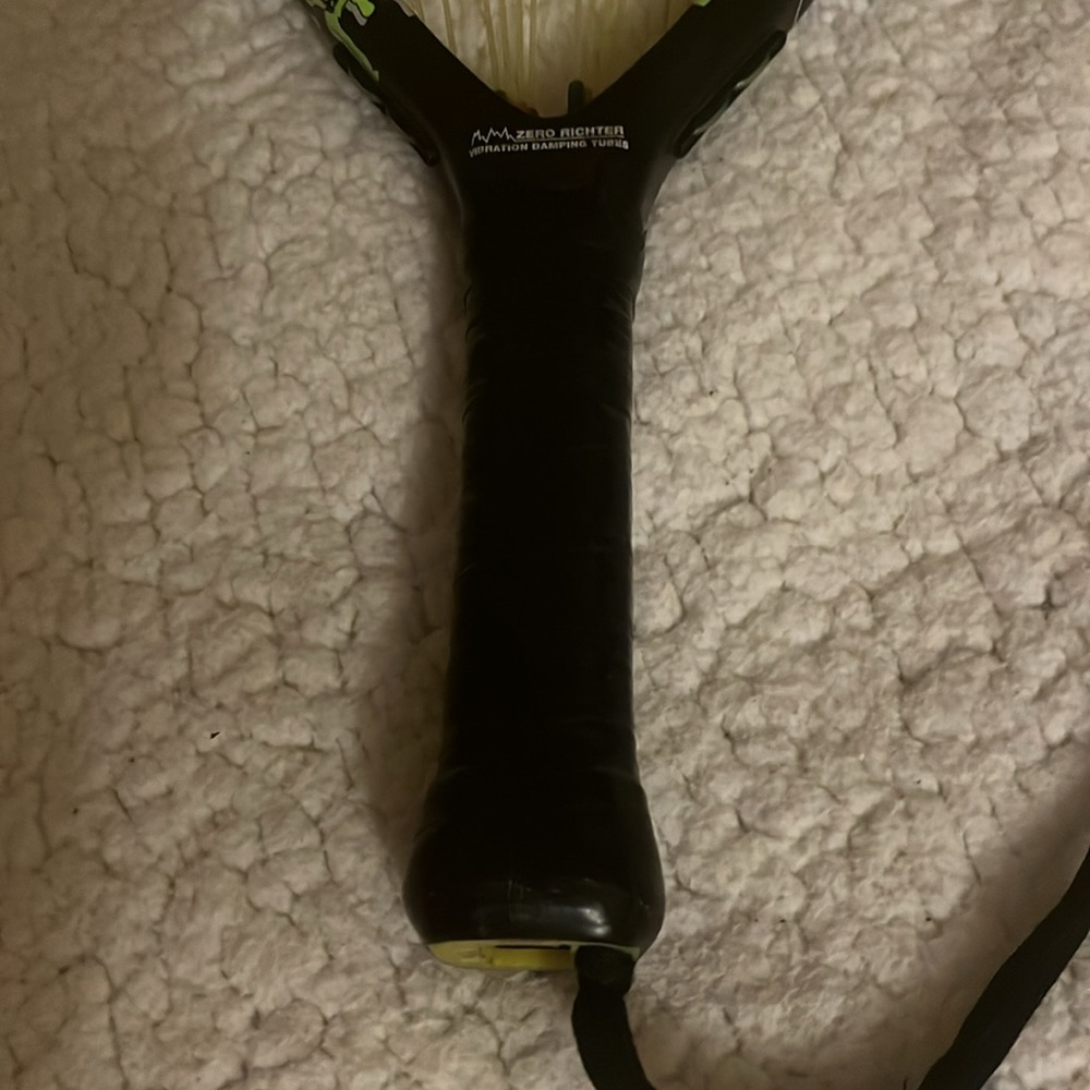 E-Force Black Racquetball Racket - Picture 4 of 6